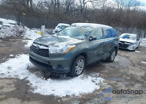 2016 Toyota Highlander Le V6 z USA, uszkodzony, nr VIN 5TDBKRFHXGS304478